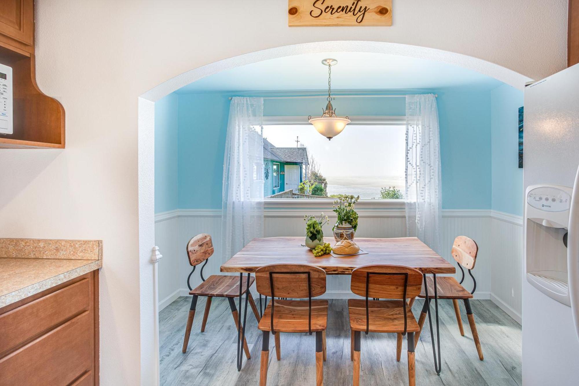 Amazing Ocean & Alsea Bay Views! Dog Friendly! Ferienhaus